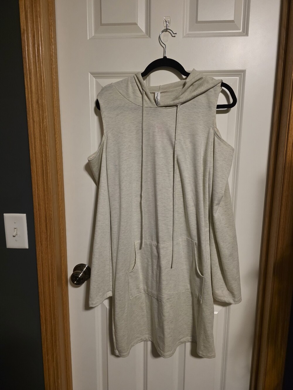 NWT TwentyTen Cold Shoulder Lounge Dress